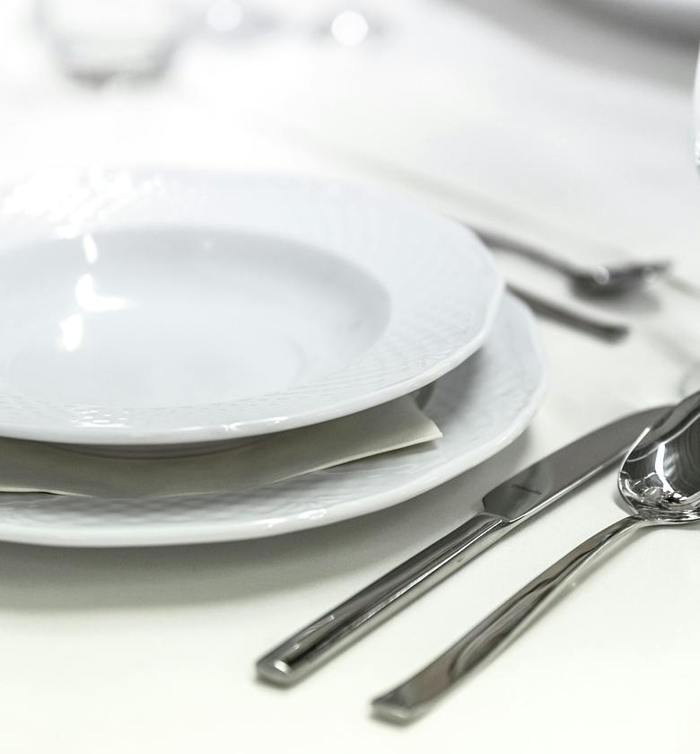 Dinner Sets and Plates