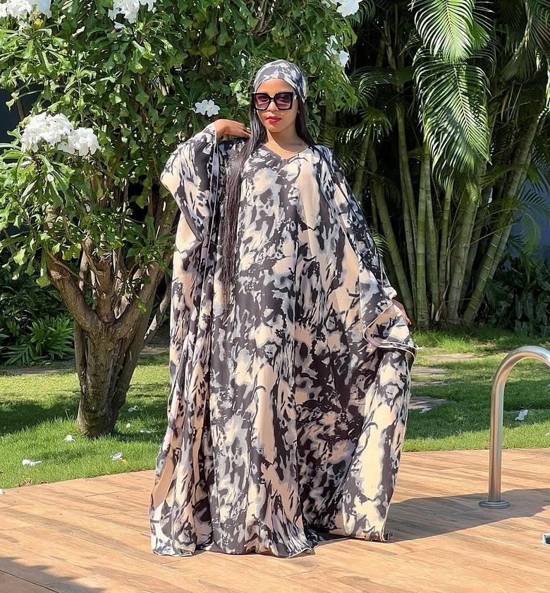 Elegant Luxe Dera image