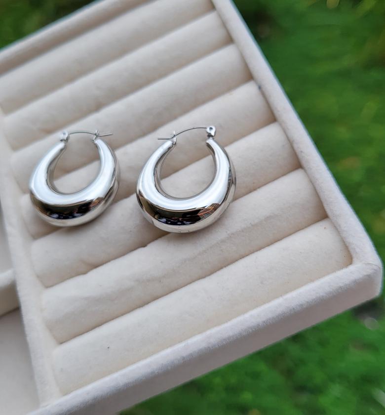 Silver chunky hoop image
