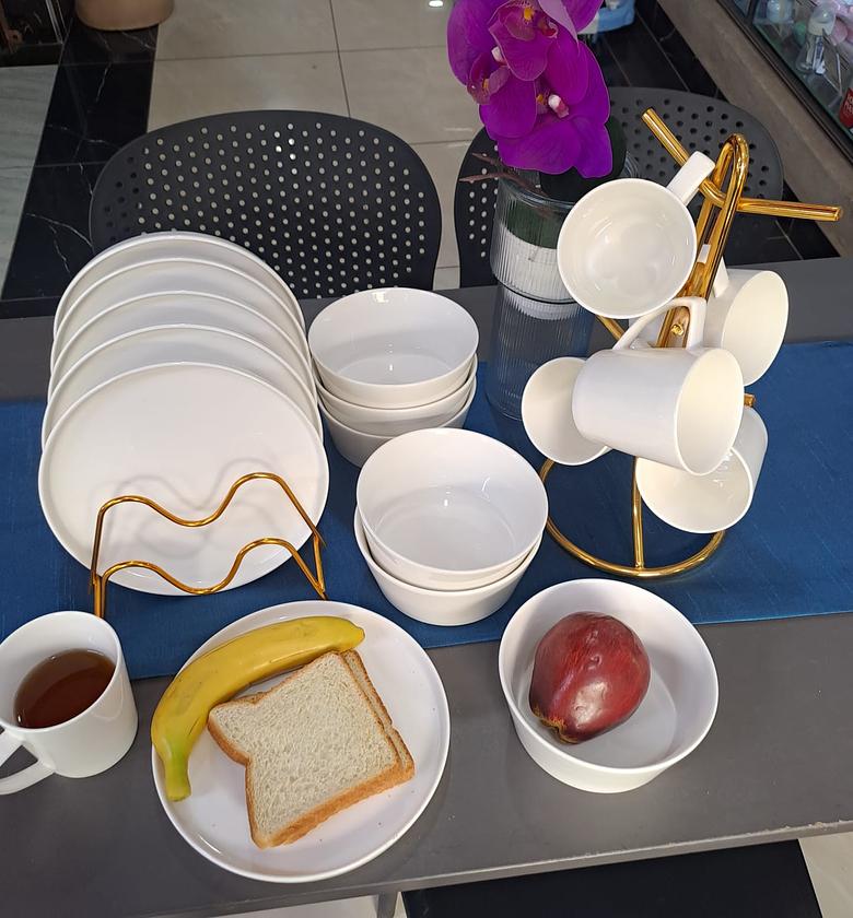 18 pc breakfast set  image