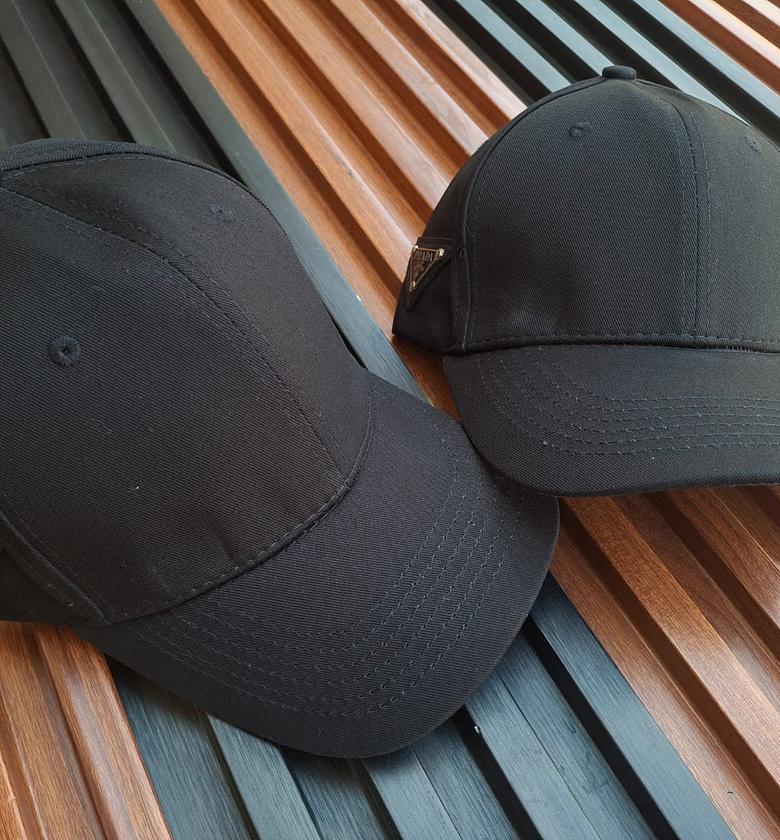 Quality men designer caps image