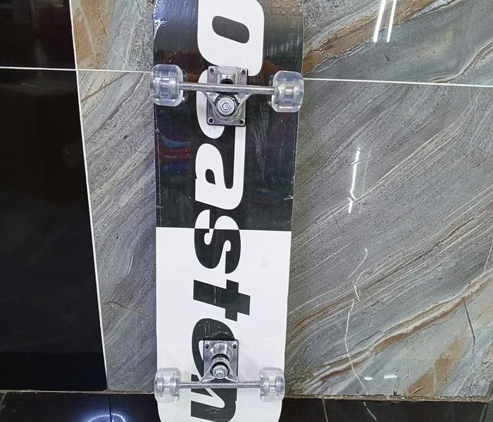 Skateboard  Transparent Wheels L image