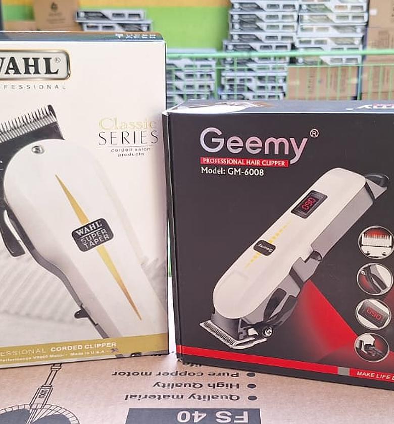 GEEMY SHAVER. Geemy Rechargeable Cordless Shaving Machine With Indicator image