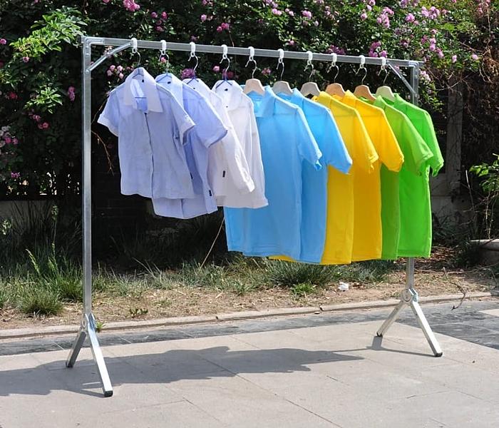 Single outdoor cloth rail image