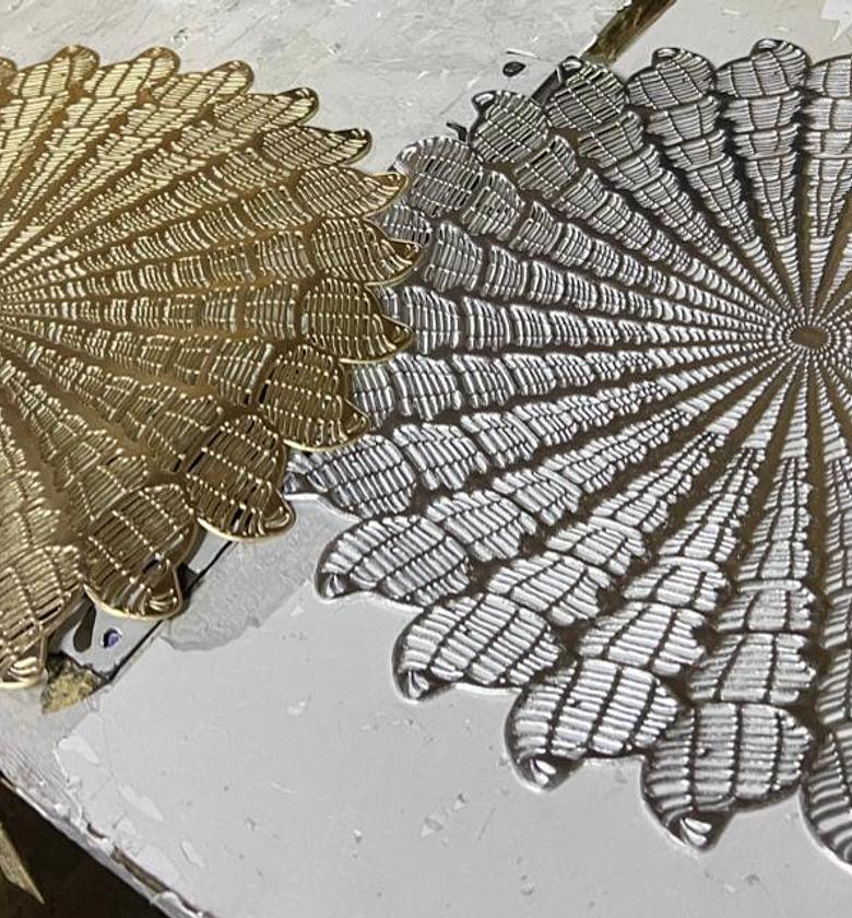 TABLE MATS. 6 pcs table mat 38 cm pvc web shape image