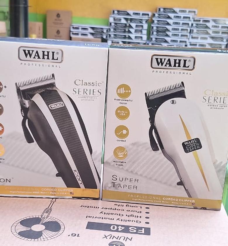 WAHL CLASSIC + WAHL ICON BLACK  Wahl Professional Super-Taper Shaving -Machine image