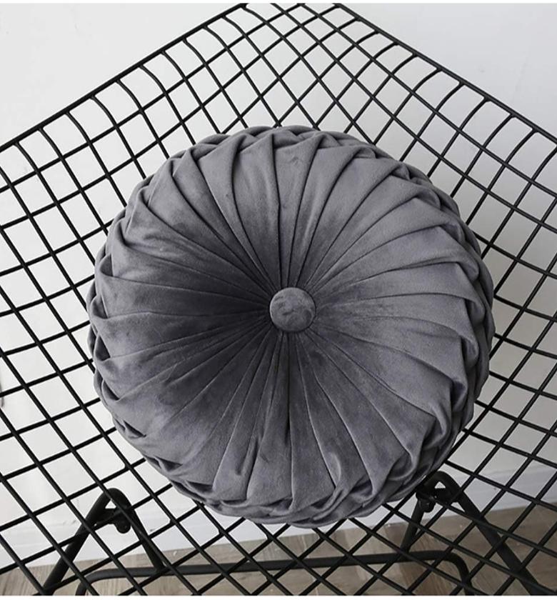 Round velvet decorative pillow. Size 18cm wide.  image