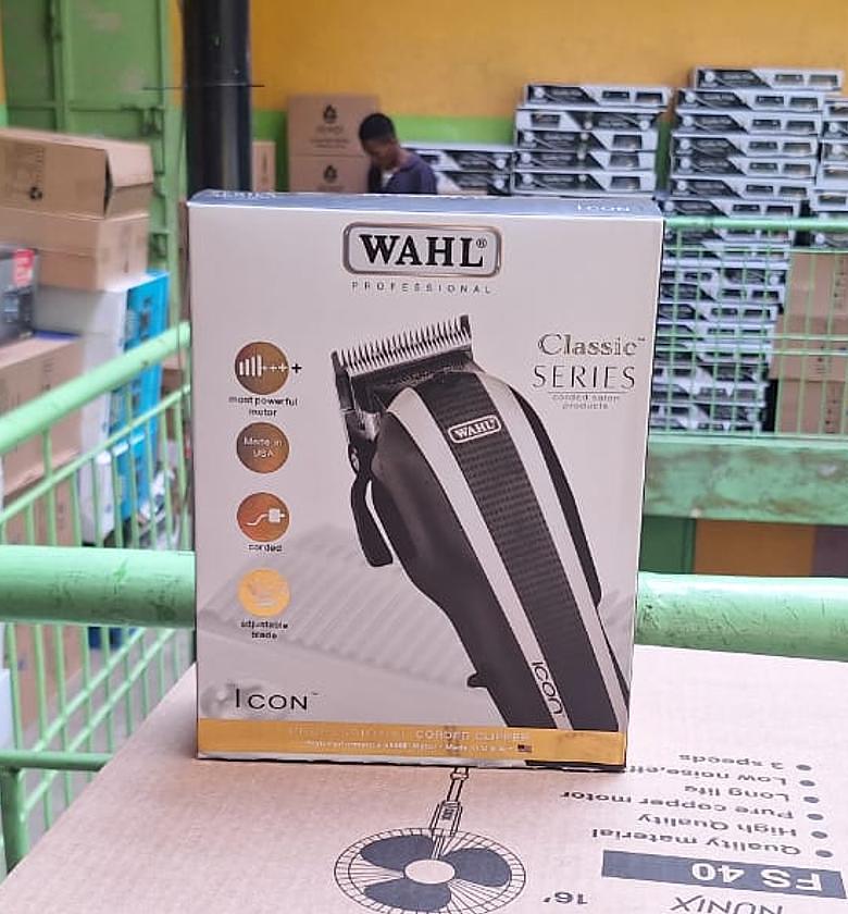 SHAVING MACHINE. Wahl Superior-Taper Hair Clipper Classic Shaving Machine image