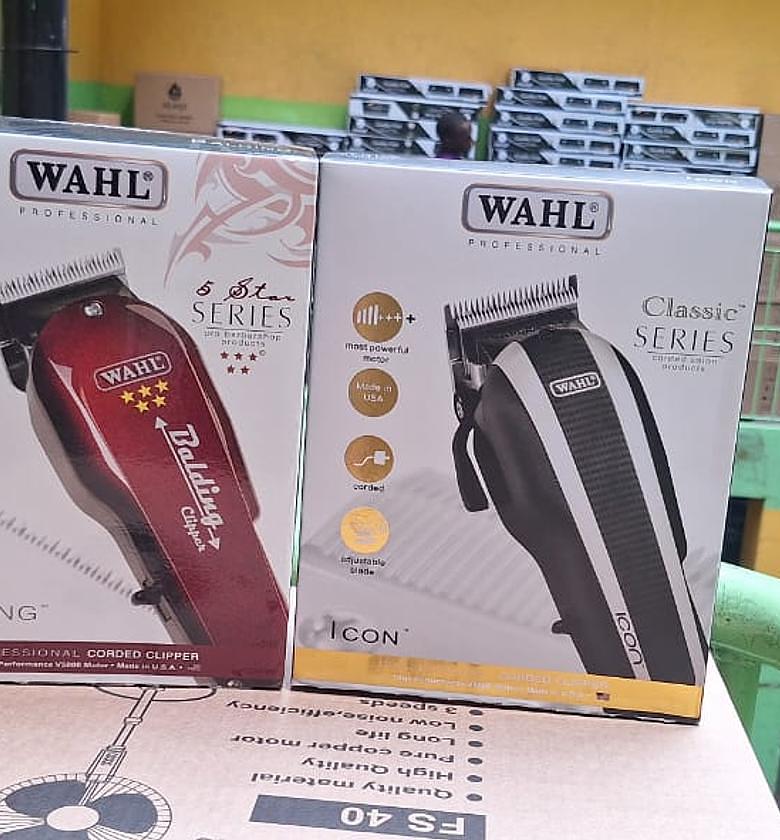 WAHL CLASSIC + WAHL ICON BLACK>Wahl Original Professional Icon Hair Clipper Shaving Machine image
