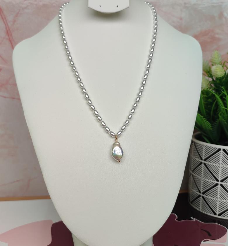 Pearl Necklace  image