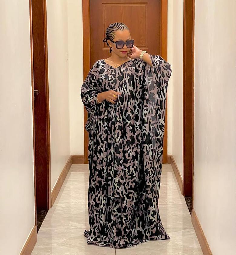 Elegant Luxe Dera image