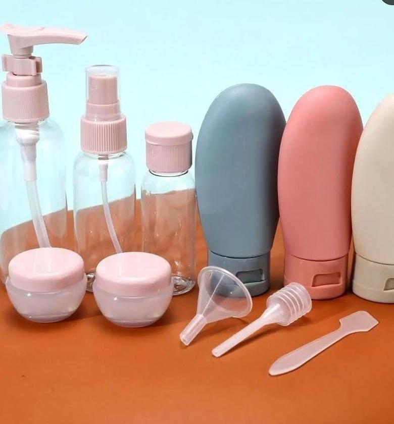 Non woven basket. image