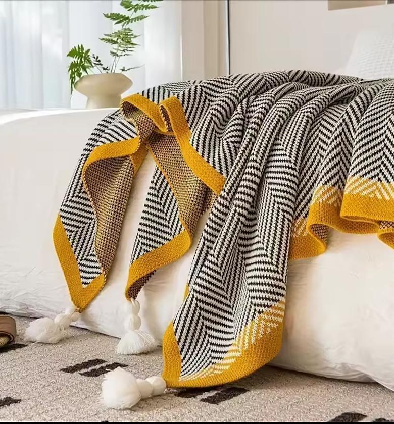 Knitted throw blankets  image