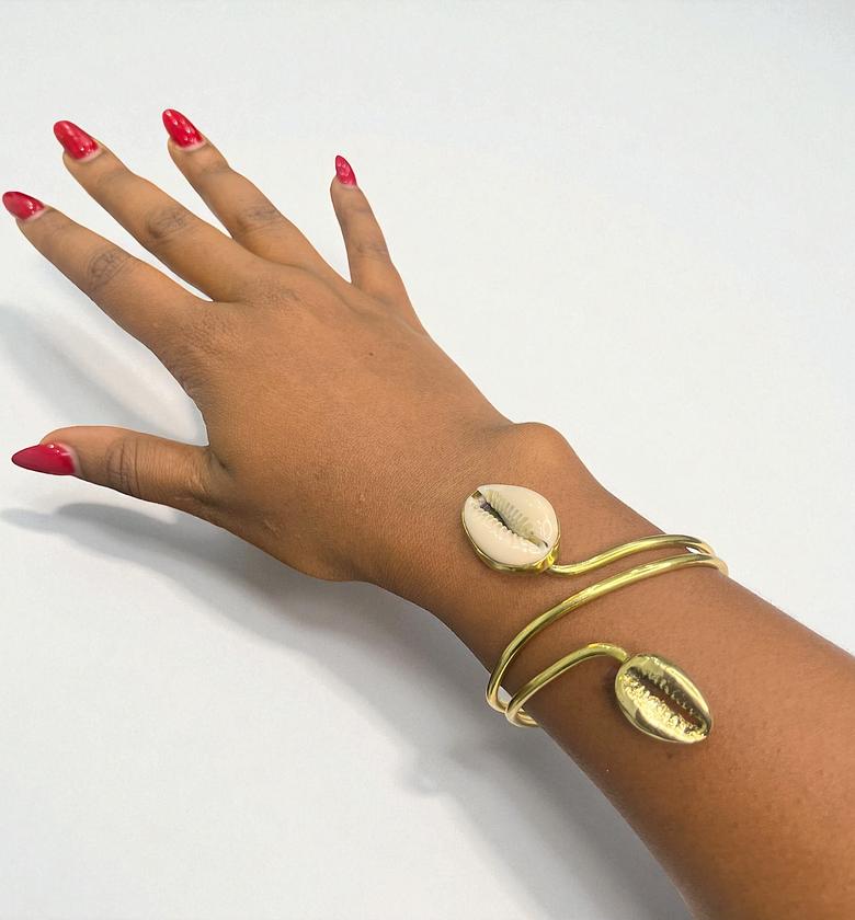 Zuberi She'll  Bracelets  image