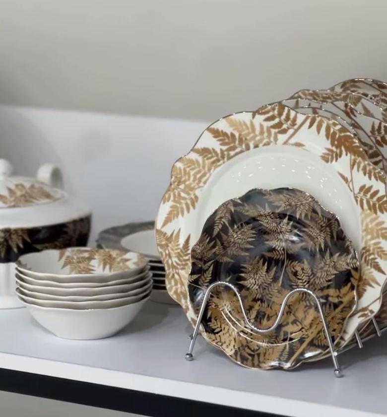 24-Piece Luxury Dining Set image