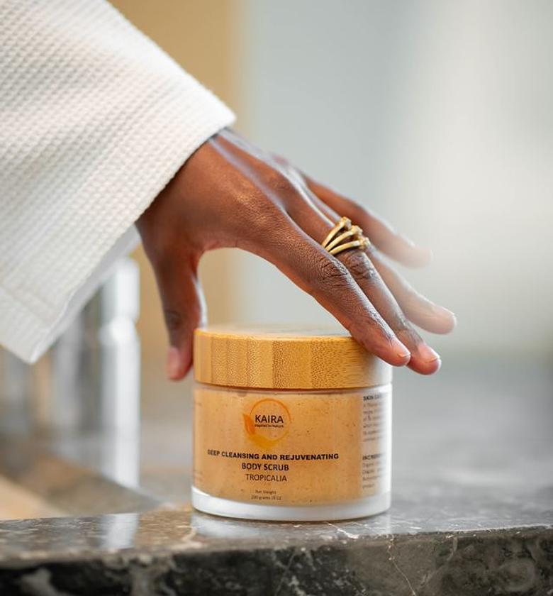 TROPICALIA BODY SCRUB image