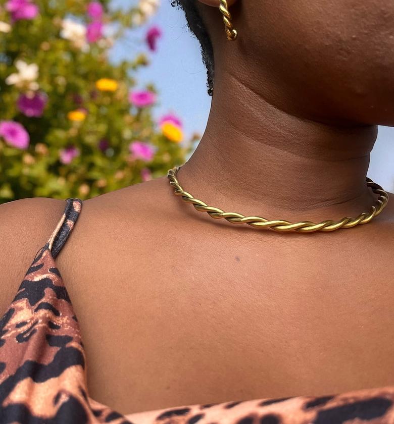 Dalila Brass Chocker image