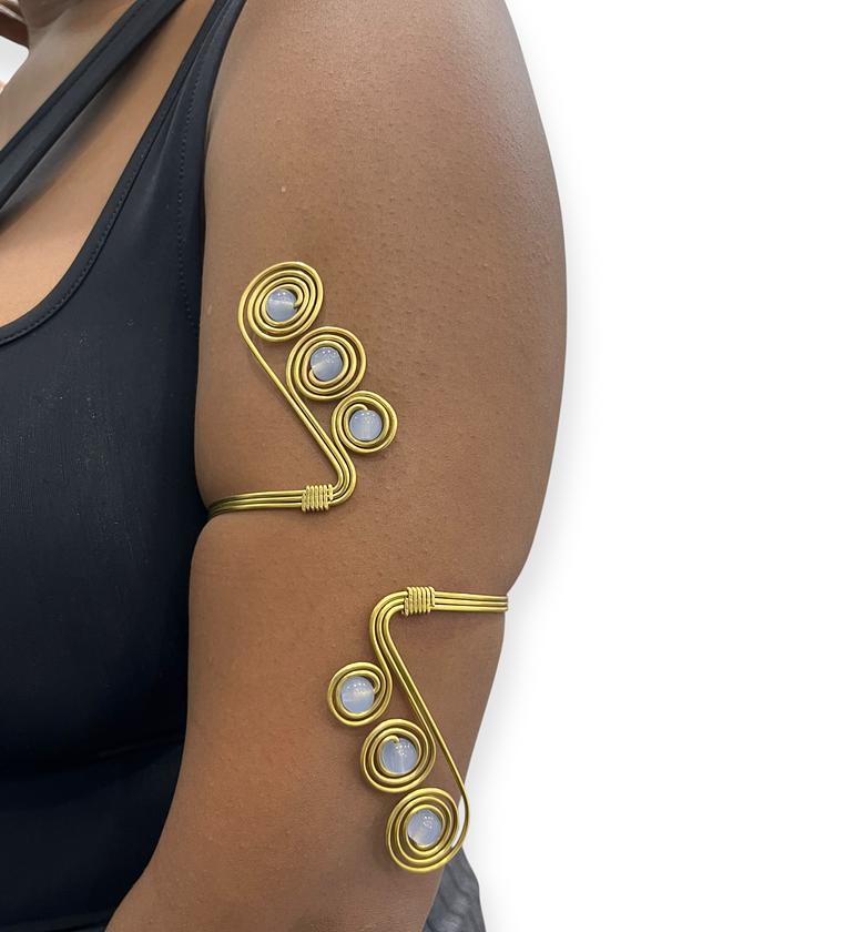 Zuri Arm Cuff image