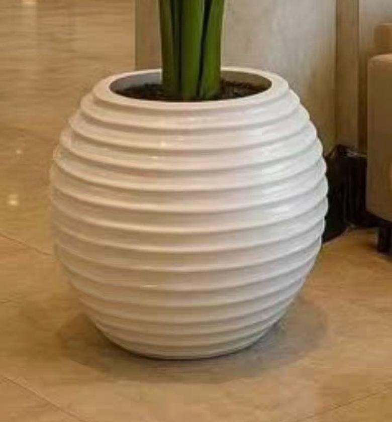 Premium Minimalist Design Flower Planters image