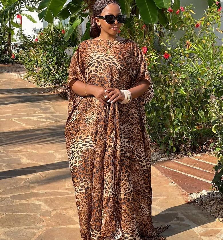 Beautiful Luxury Deras image