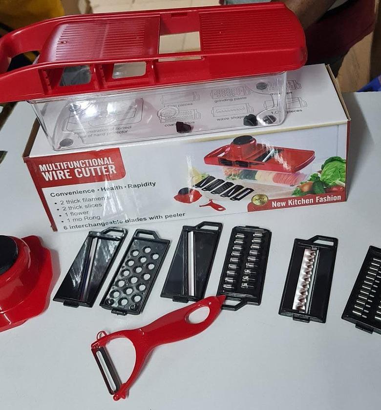 Multifunctional Vegetable Chopper Slicer Dicer Cutter, Veggie With 8 Blades- image