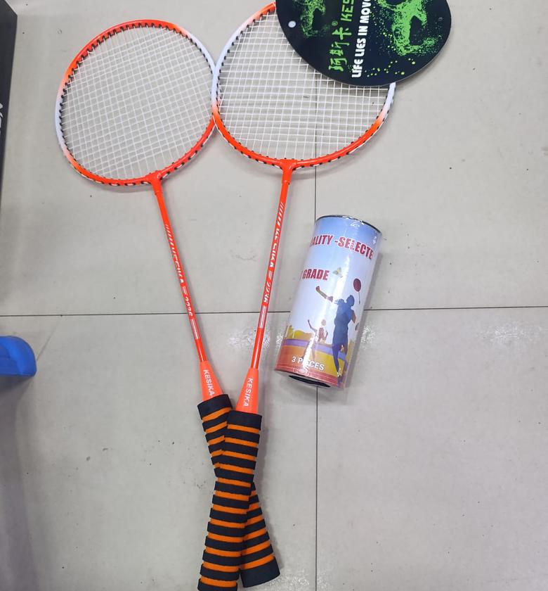  Kesika Badminton Racket Set with 3 shuttlecocks image