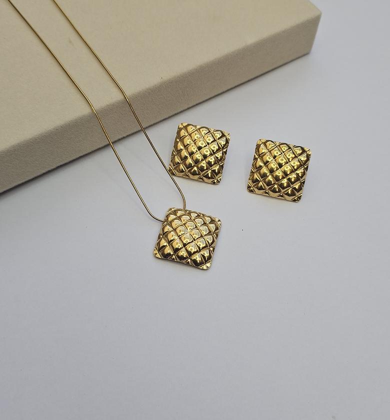 Square bold set image