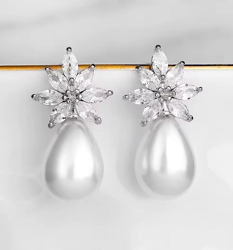 Radiant Star & Teardrop Pearl Earrings image