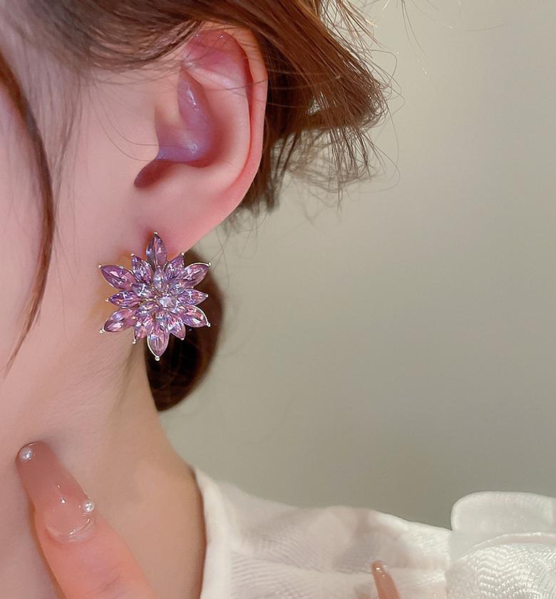Purple crystal stud earrings  image