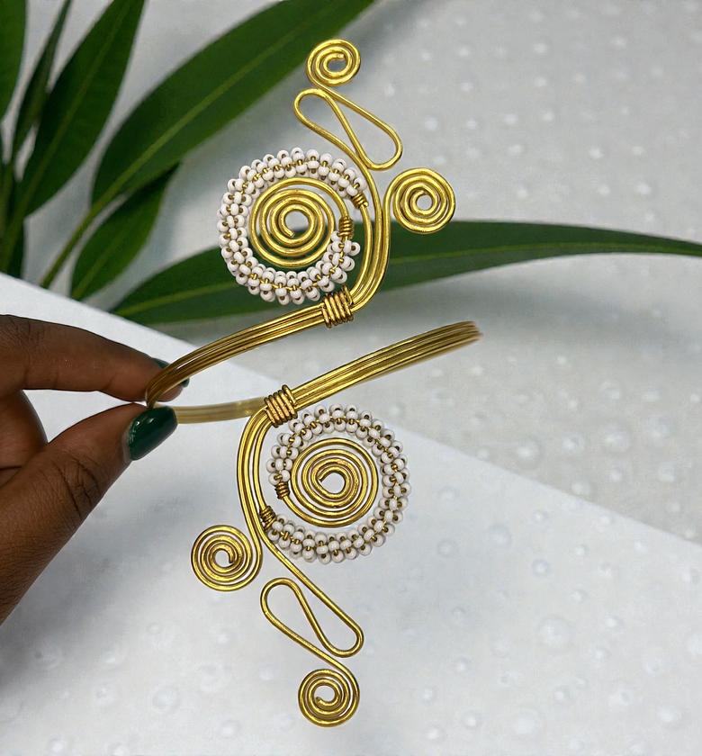 Ishara Adjustable Armcuff image