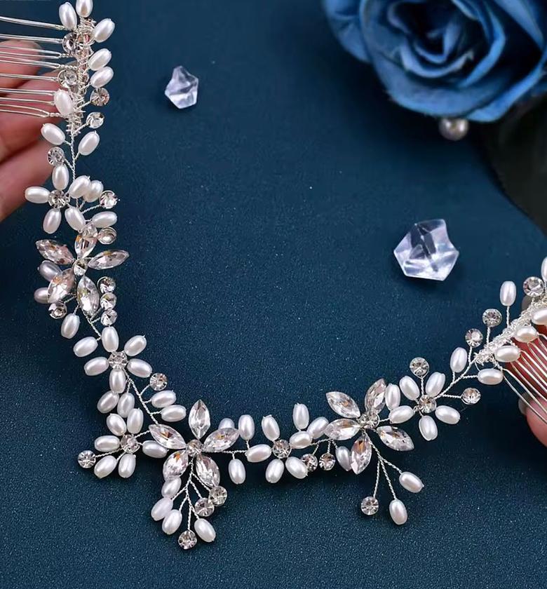 Ethereal Pearl and Crystal Hair Vine image