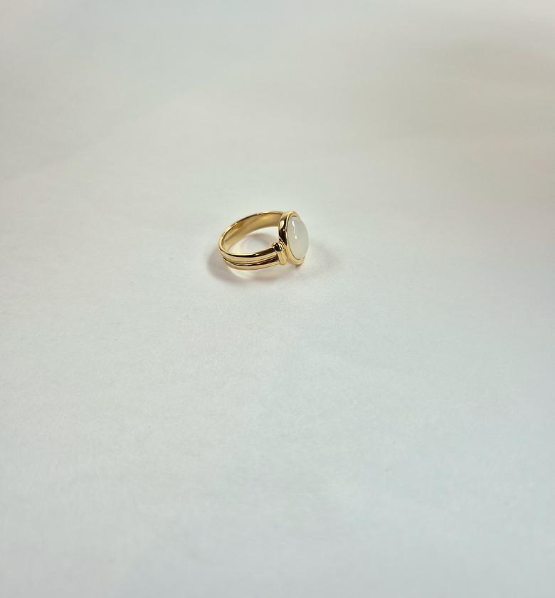 Shell Signet Ring  image
