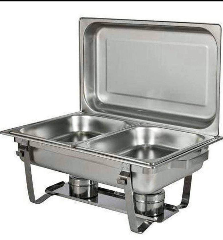 Signature Spacious 3 Compartment Serving Chaffing Dish Warmer For Buffet Catering 9L image