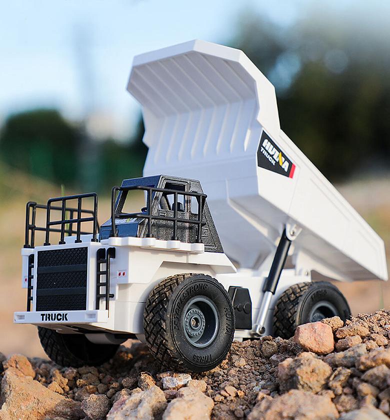 Huina RC Dump Truck,  image
