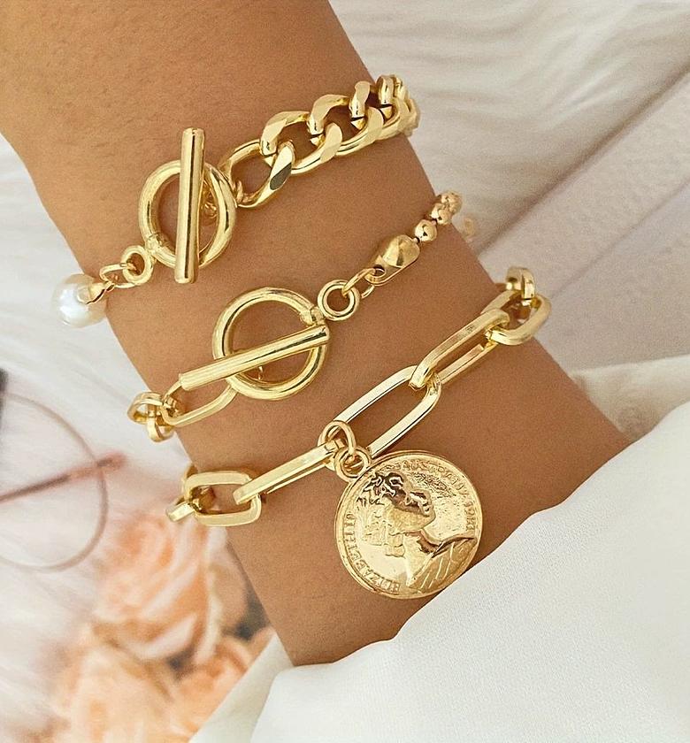 3 layer gold and pearl necklace set image