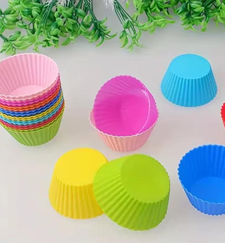 12 Piece Cupcake Mold or Mould image