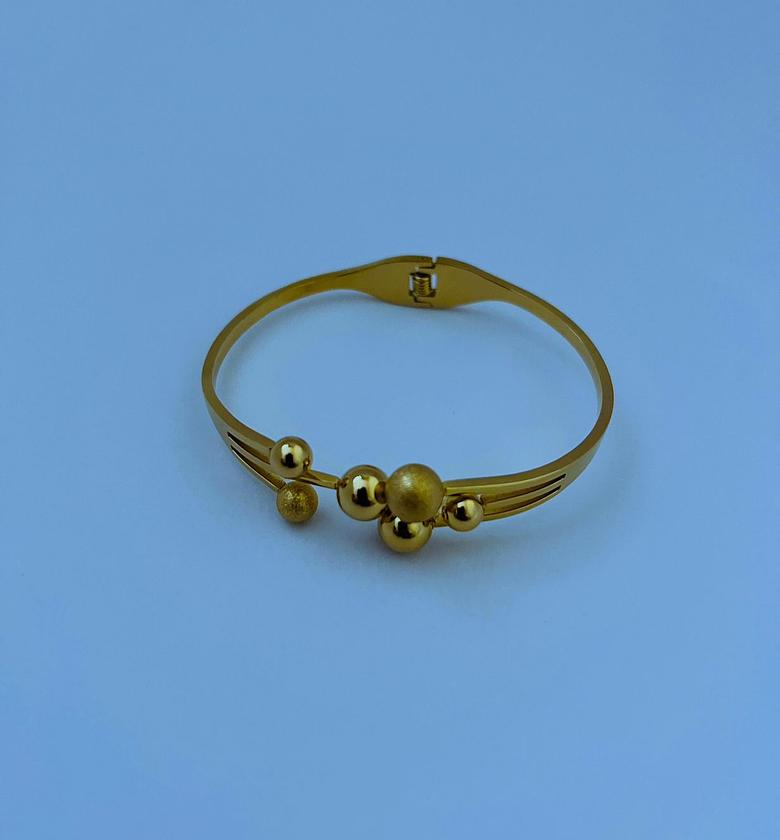 Nova Cluster Self-Clip Bracelet image