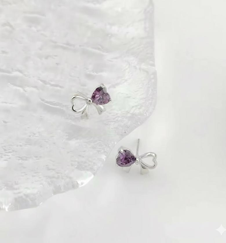 Hollow Grace Stud Earrings image