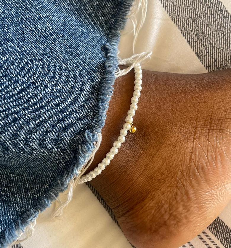 Pearlescent Grace Anklet image
