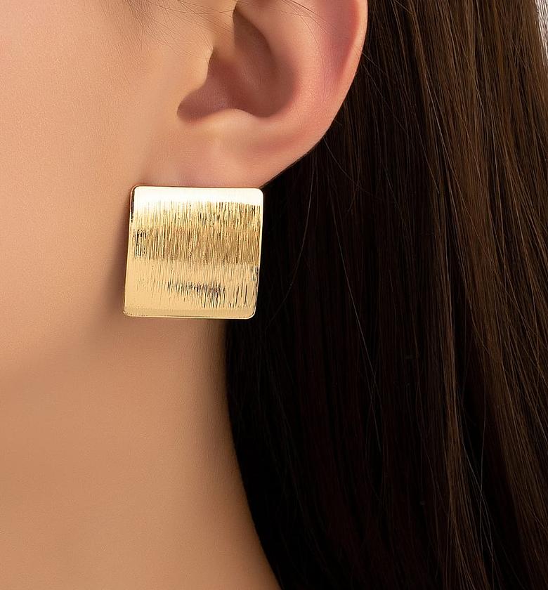 Square stud earrings image