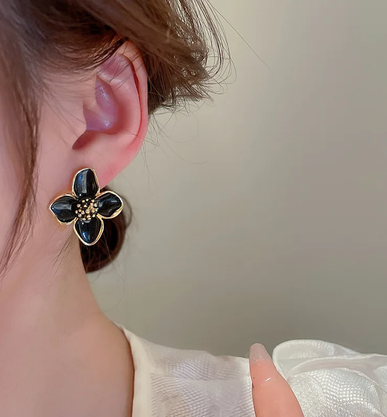 Black flower earrings  image
