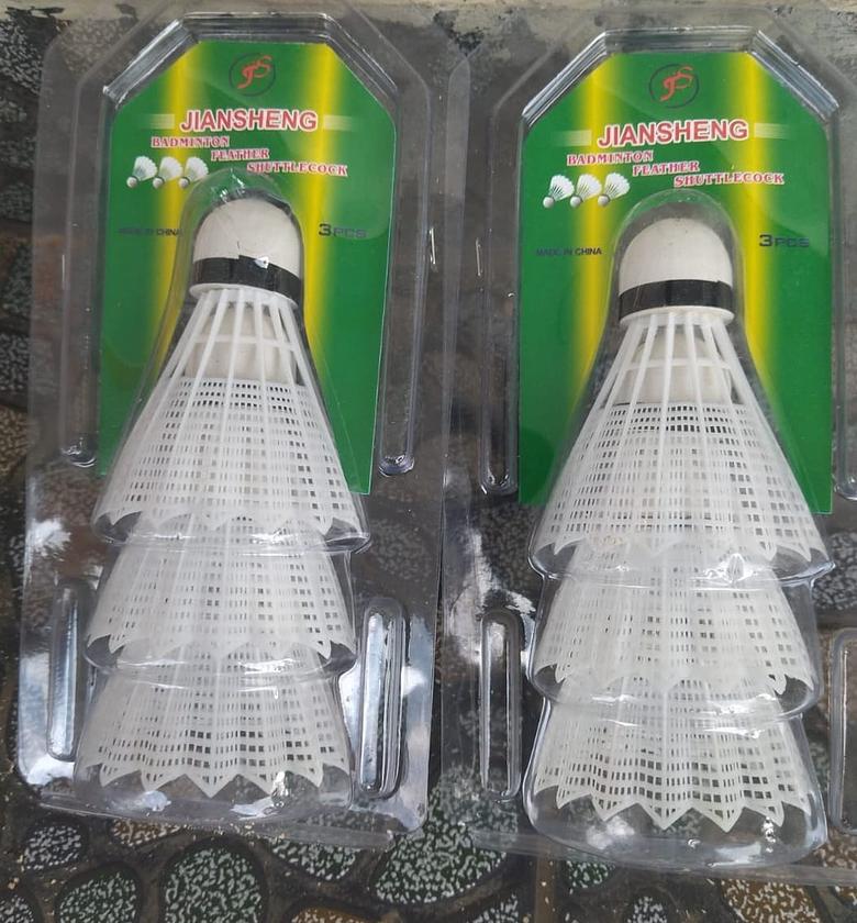 3PCS BADMINTON SHUTTLE COCk image