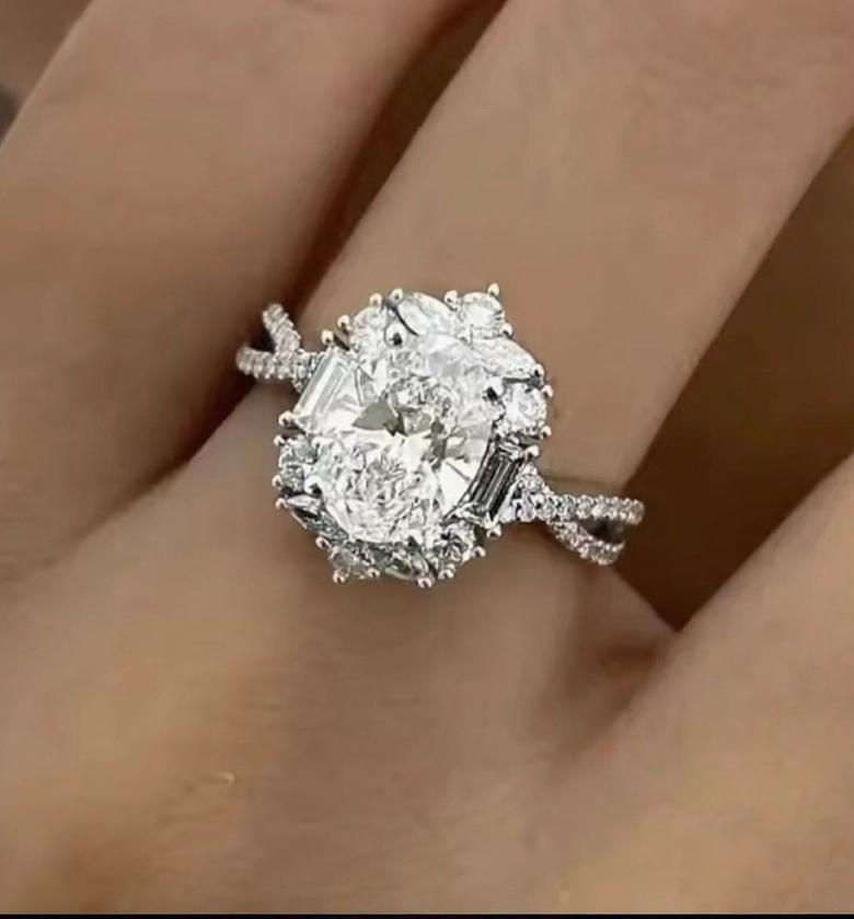 The Starlight Bloom Cluster Ring image