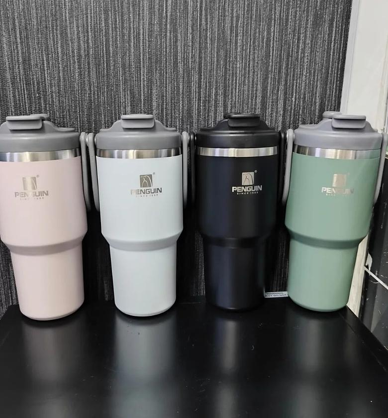 Leak proof tumblers. image